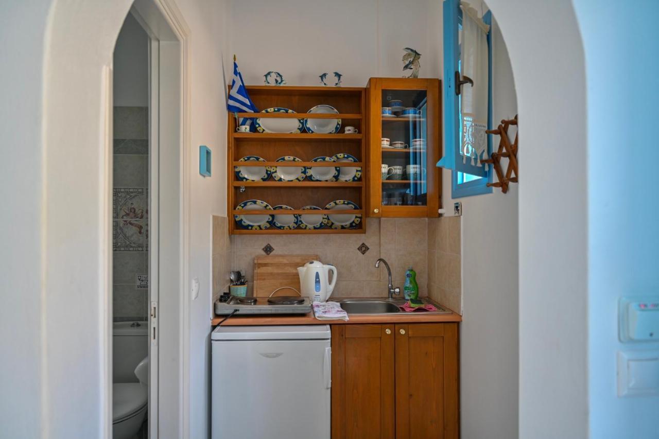 Blue Bliss Apartment Ambrami Екстериор снимка