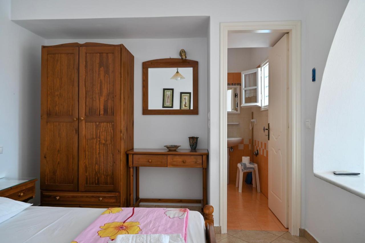 Blue Bliss Apartment Ambrami Екстериор снимка