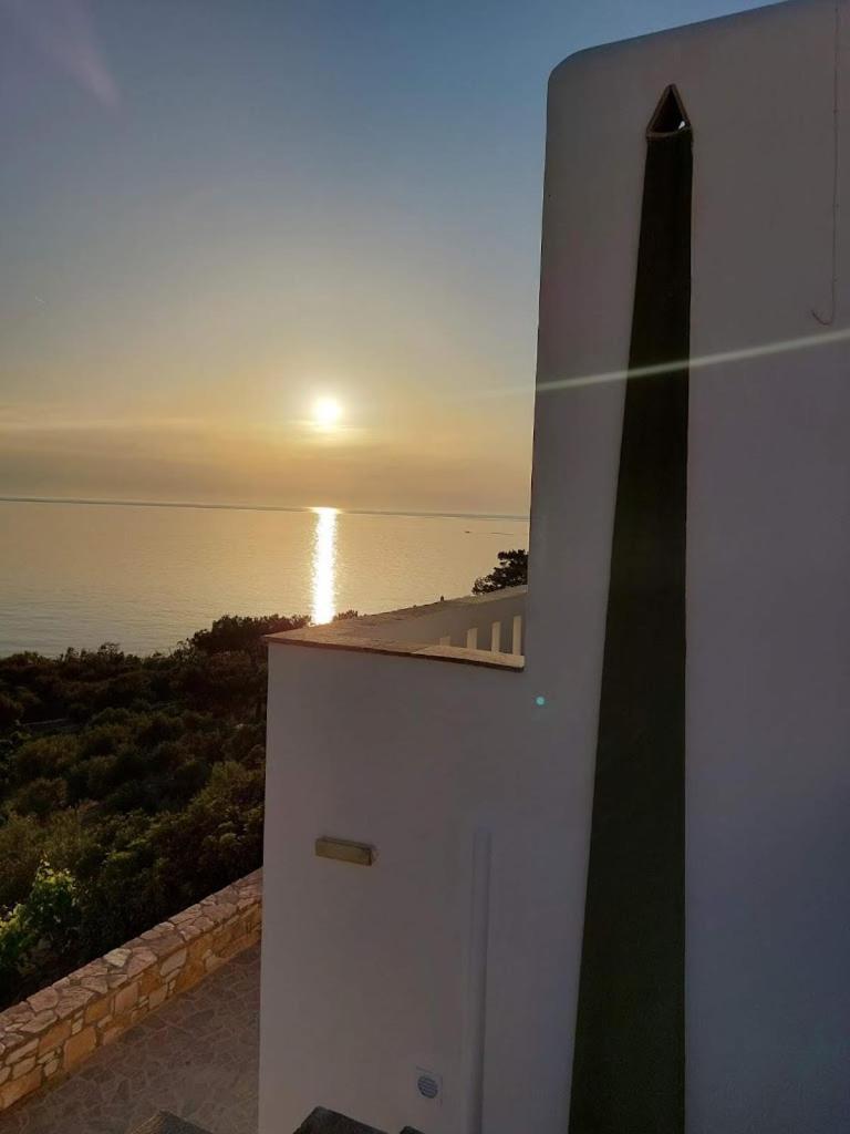 Blue Bliss Apartment Ambrami Екстериор снимка