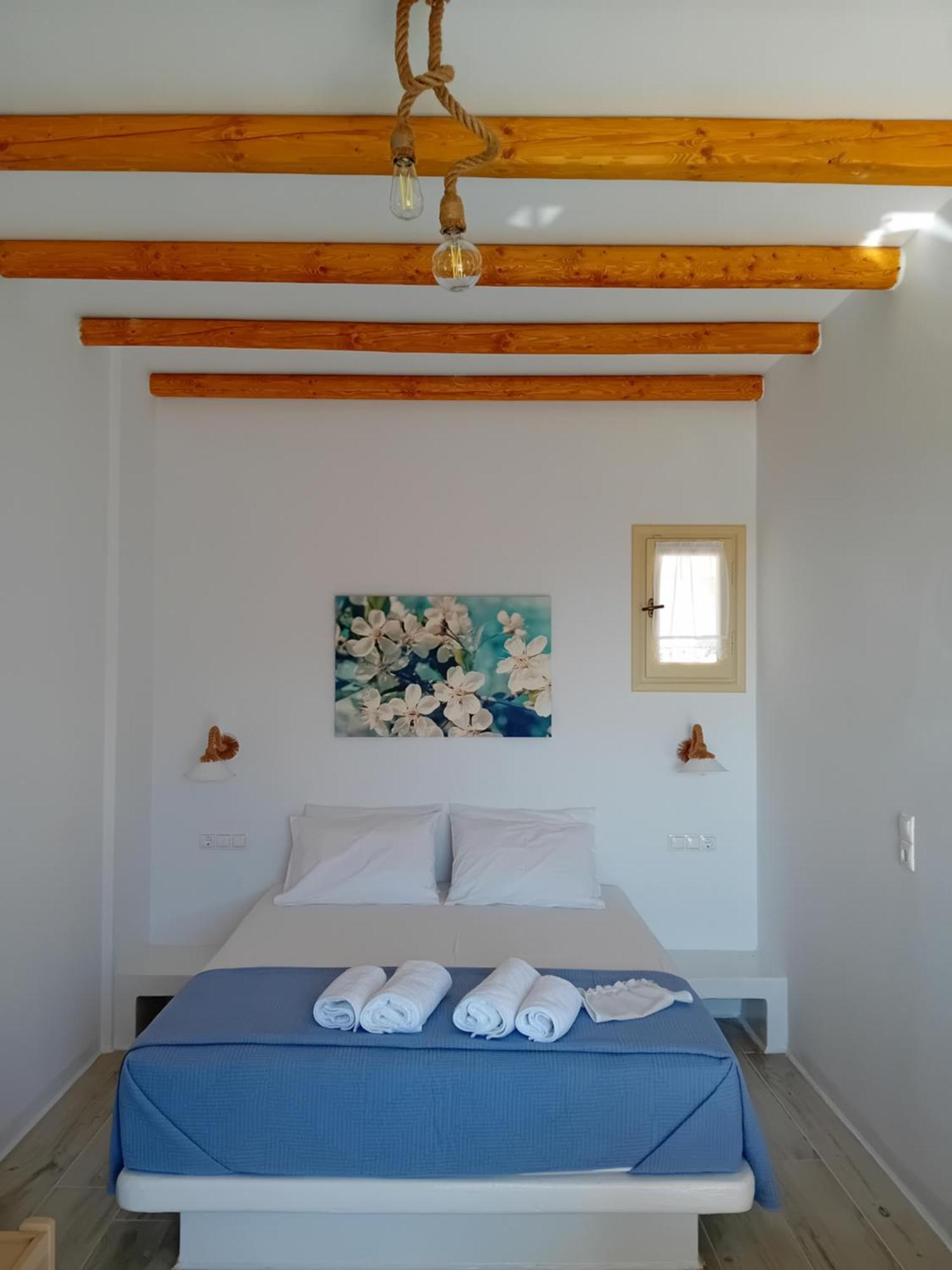 Blue Bliss Apartment Ambrami Екстериор снимка