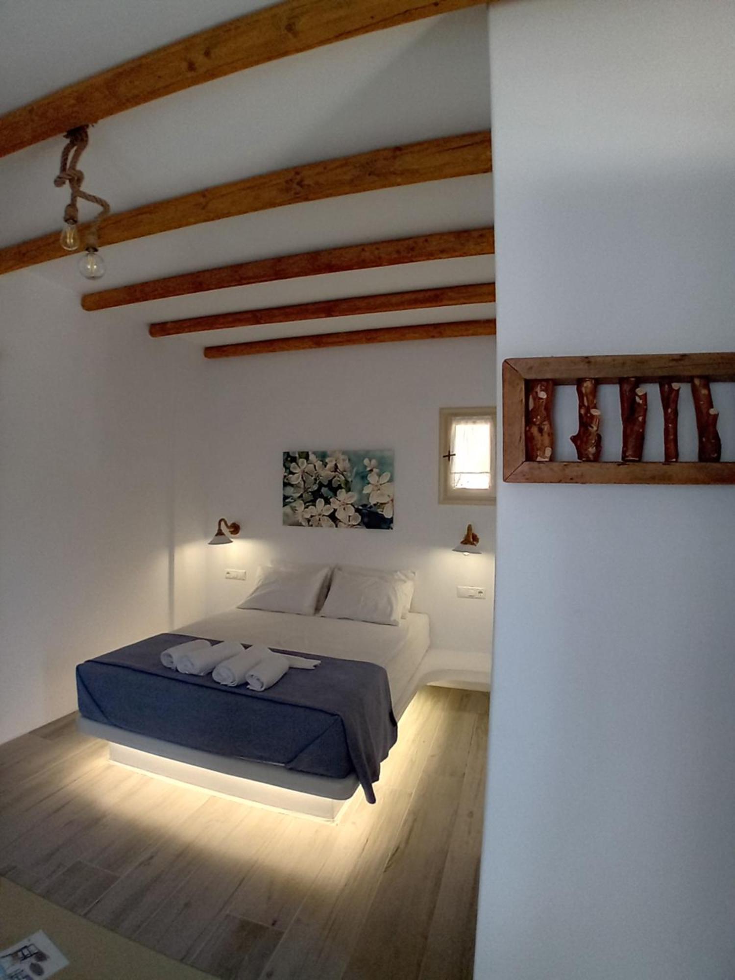 Blue Bliss Apartment Ambrami Екстериор снимка